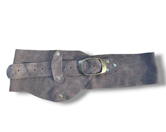 Douce Cinturón de Piel Nubuck Gris Oscuro | Cinturón Asimétrico Mujer