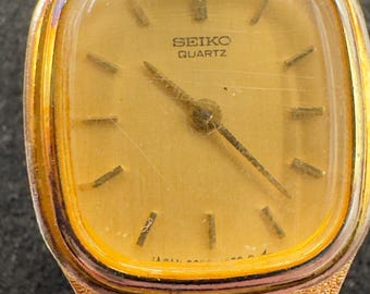 Seiko Wristwatch Womens OS Gold Good 2C20-5779 Quartz Vintage Mesh Band Vintage Seiko Quartz Ladies Watch 2C20-5779 Gold Tone With  main image 4