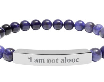 Jag är inte ensam sten stretchbar armband | Graverat armband med naturlig ädelsten