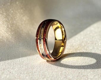 Anillo de tungsteno dorado con ópalo rojo, escamas de meteorito, alianza de boda, banda de 8 mm, anillo llamativo, alianza de promesa con caja.