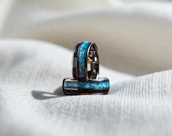 Anillo de tungsteno con incrustaciones de perla triturada de arenisca azul, banda de 8 mm, ajuste cómodo con caja