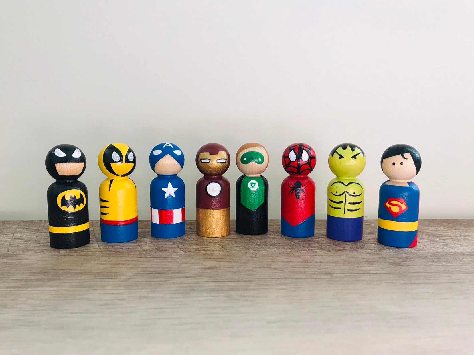 Super hero peg people
