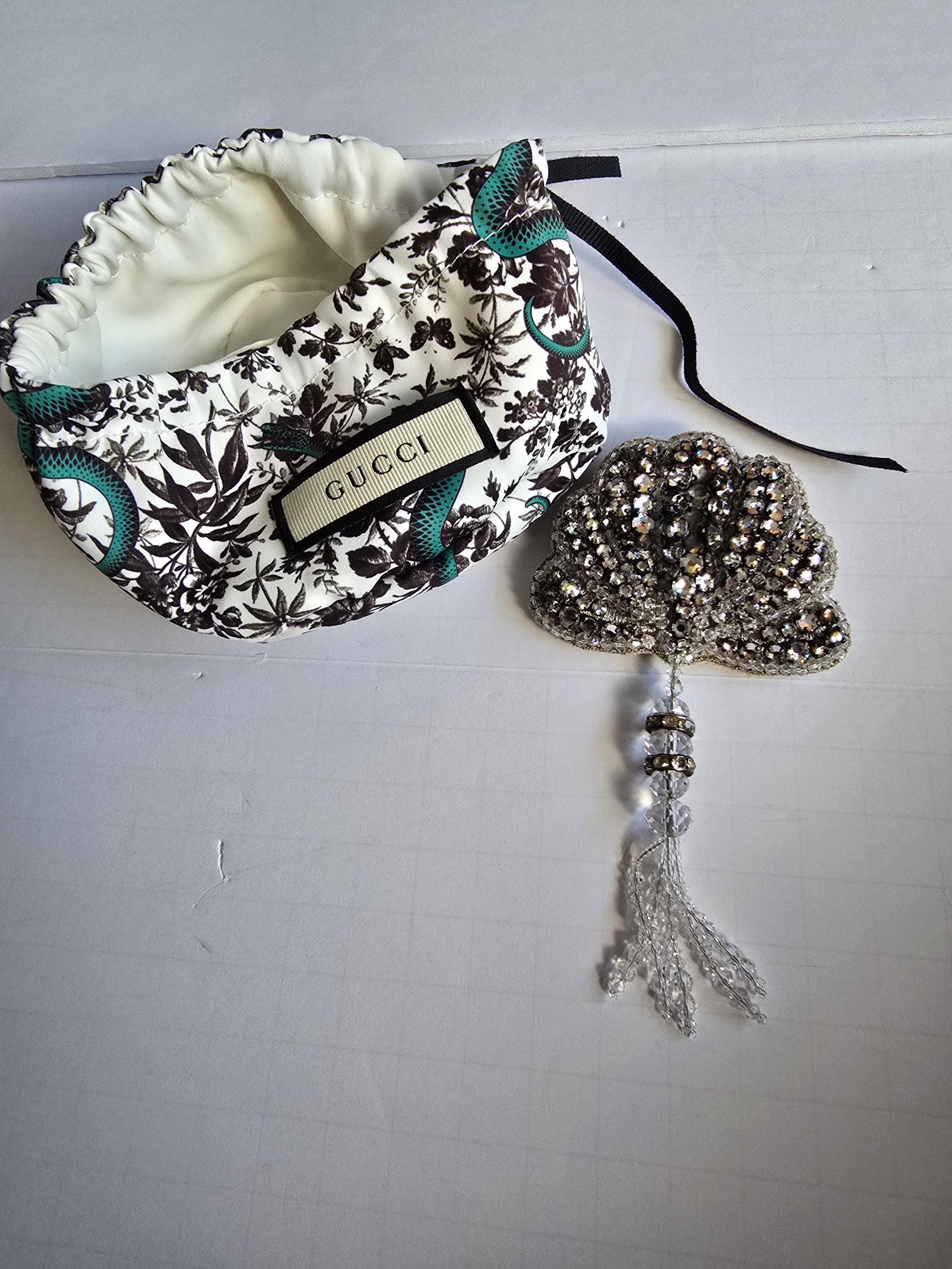 Gucci brooches - Etsy 日本