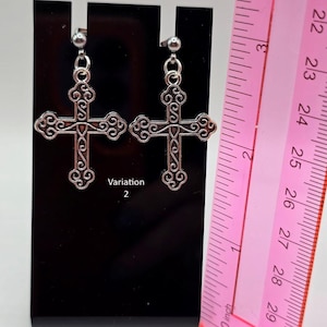 Pendientes de poste con cruz de plata