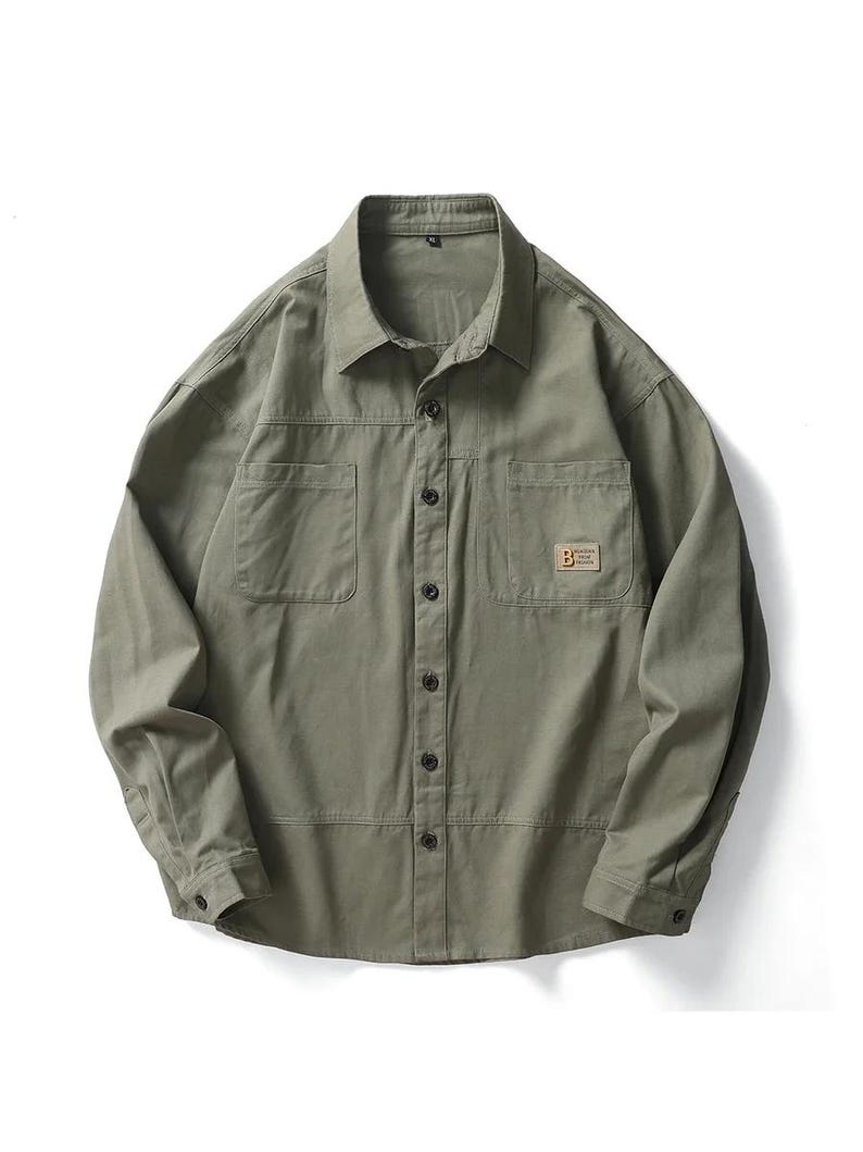 Minimalist men overshirt green workwear style