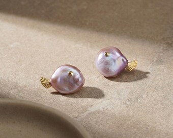 Natural Pearl Earrings, Dainty Stud Earrings, Gold Stud Earrings, Minimal Jewelry, Everyday Earrings, Simple Elegant Jewelry