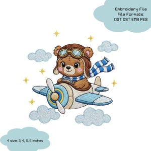 Könnte beinhalten: Gesticktes Design eines Teddybären mit Pilotenmütze und Schal, der ein Flugzeug steuert. Das Design umfasst Wolken, Sterne und den Text "Embroidery File" mit Dateiformaten. Erhältlich in Größen von 7.6, 10.2, 12.7 und 15.2 cm.