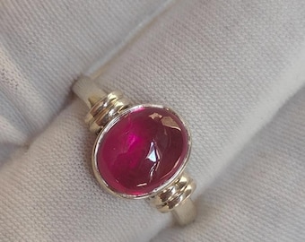 Anillo de plata de ley 925 con cabujón de rubí ovalado, piedra natal de julio