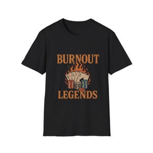 Koszulka unisex z grafiką Burnout Legends | Koszulka z grafiką w stylu vintage Las Vegas | Zabawna koszulka hazardowa | Koszulka pokerowa | Styl Las Vegas