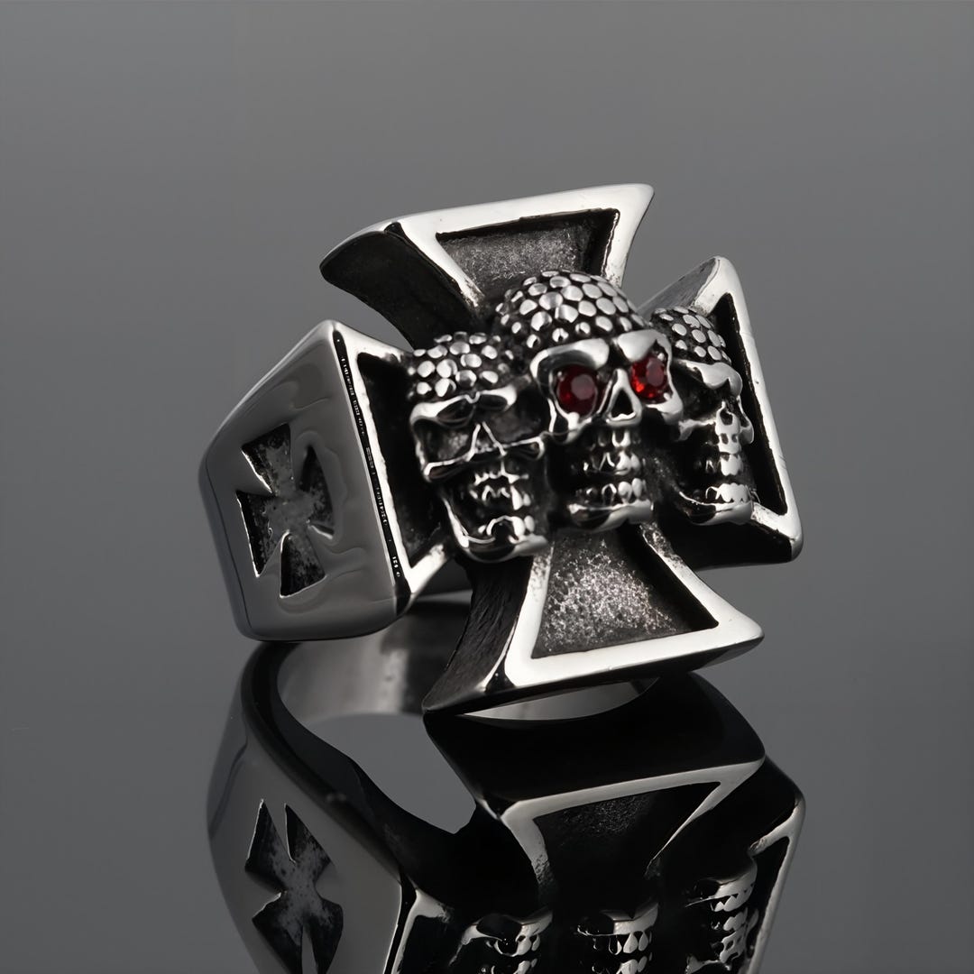 Skeleton Knight Ring: Adjustable, Inlaid Ruby Eyes - Etsy