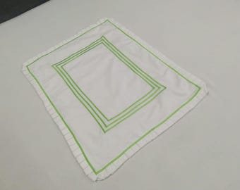 ホワイトコットンサテン掛け布団カバーセット：エッジとトリプルボーダー刺繍