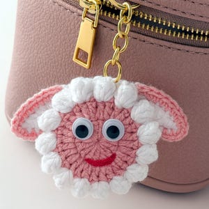 Sheep Face Crochet Keychain Pattern PDF Fluffy Round Smiley Applique Bag Charm Tutorial, English & German image 10