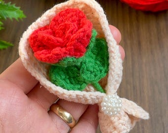 Crochet Rose Bouquet Pattern PDF with Mini Flower Gift Wrap Design for Valentine