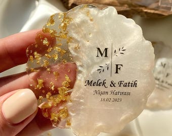 Personalized Magnet Favor Epoxy Magnet Magnet for Guest Customizable Magnet Wedding Gift Bridal Shower Favors Engagement Gift Wedding Magnet