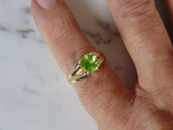 Womens Vintage Estate 14k Yellow Gold Peridot Rin… - image 4