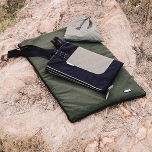 Bolsa de transporte para cama de viaje portátil para perros / Equipo impermeable para ciudad y exteriores / Bolsa todo en uno BONES - Verde salvia