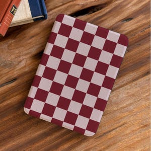 Custodia minimalista con motivo a scacchiera - Funzione di sospensione e attivazione magnetica per e-reader Kindle Kobo - Compatibile con Paperwhite 11a generazione Clara Libra 2024