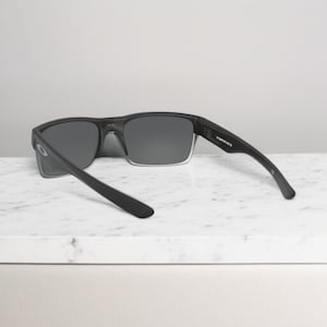 NEW*Oakley Two Face Black-Silver/Grey Polarized Sunglasses 9189-46 image 7