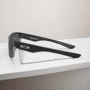 NEW*Oakley Two Face Black-Silver/Grey Polarized Sunglasses 9189-46 image 2
