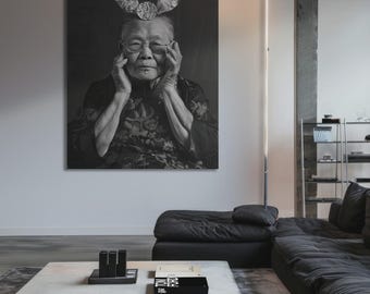 Retratos caprichosos en blanco y negro de una anciana