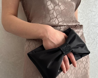 Bolso de noche de satén negro con lazo – Bolso de cóctel hecho a mano con pedrería