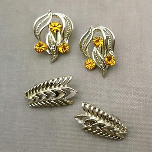 Vintage Light Gold Tone Clip-On Earrings - Amber-Hued Rhinestones