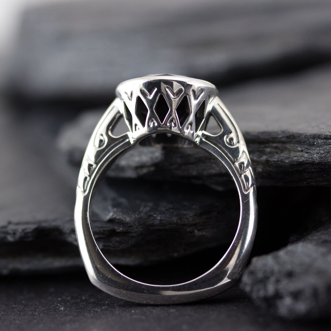Black Onyz Ring, Sterling Silver 10mm Faceted 10mm Round