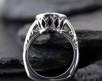 Sterling Silver Black Onyx Ring: Faceted Bezel, Engraved Shank