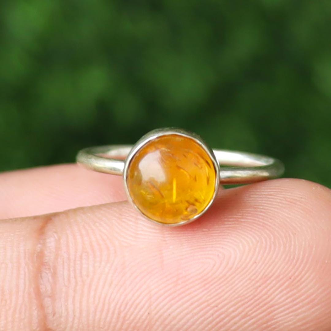 Bague En Argent Massif Avec Cabochon D'Ambre Foncé Et Feuille – Taille 52 – Occasion
