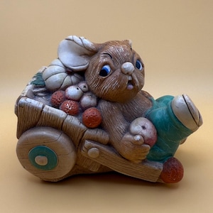 Pendelfin “Barrow Boy” Rabbit Figurine – Hand Painted Stonecraft – Made in England