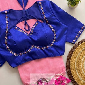 Women Fashion presenting a Khadi Cotton saree With Raw Silk And Beautiful Designer Blouse, Party Wear Saree With Stitched Blouse.