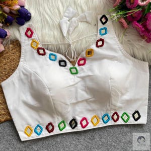 Navratri Festival Blouse, Women Fashion Presenting Blouse, Stitch Customized Blouse Design, Wedding Blouse, Bollywood Party Wear Blouse.