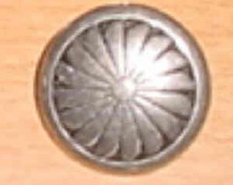 6 Silver Antiqued Pinwheel Conchos