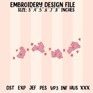 Op de afbeelding: Een borduurontwerpbestand met een herhalend patroon van roze konijntjes en rode sterren. Het ontwerp is beschikbaar in maten variërend van 7,6 tot 20,3 cm. De bestandsformaten zijn onder meer DST, EXP, JEF, PES, VP3, INF, HUS en XXX.