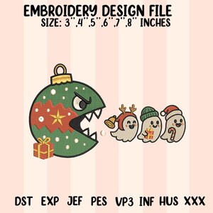 Puede incluir: Un archivo de diseño de bordado con un personaje verde en forma de adorno con una cara enojada, una caja de regalo y tres personajes fantasma con sombreros festivos. El texto en la parte superior dice "EMBROIDERY DESIGN FILE SIZE: 7.6, 10.2, 12.7, 15.2, 17.8, 20.3 cm."