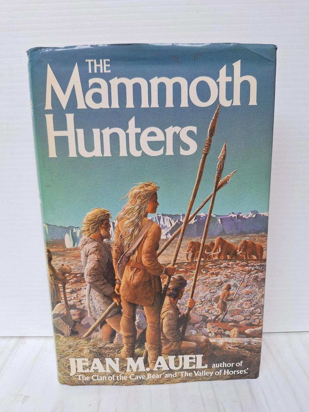 The Mammoth Hunters Earth's Children 3 Jean M. Auel 1986 HCDJ - Etsy