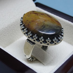 Yemeni Aqeeq Agate Ring: Handmade 925 Sterling Silver Islamic Jewelry