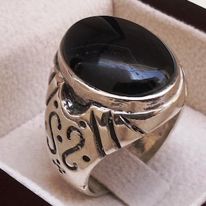 Natural Agate Aqeeq from yemen Ring for Men – Handmade 925 Sterling Silver Islamic Jewelry – Oval black Gemstone – Gift for Him resizable