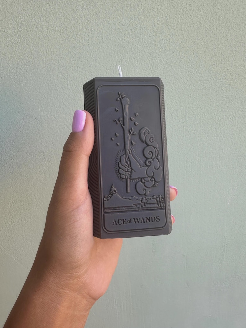 Molde para velas de as de bastos Molde de silicona para velas Moldes de cartas de tarot hechos a mano Molde para velas de adivinación Molde de alta calidad Molde de brujería Wicca imagen 3