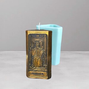 Stampo per candele Giustizia Stampo in silicone per carte dei Tarocchi degli Arcani Maggiori della Giustizia Stampi unici fatti a mano Set di stampi per candele con carte dei tarocchi Stampo per candele a colonna