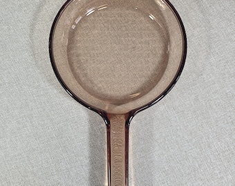 Sartén de vidrio ámbar de 7 pulgadas de Vintage Visions Corning France