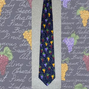 Alynn Neckwear Wine Grapes Silk Tie Navy