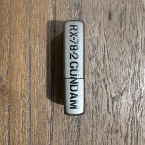 Anpassad lasergraverad Zippo-tändare – Gundam-tema, 5-sidig design bild 3