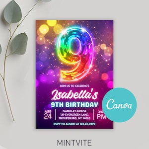 Puede incluir: Una invitación de cumpleaños con un diseño vibrante y colorido. El número 9 se muestra prominentemente en un degradado arcoíris, con el texto "9º Cumpleaños de Isabella". También se incluyen la fecha, la hora y el lugar, con un logotipo de Canva.