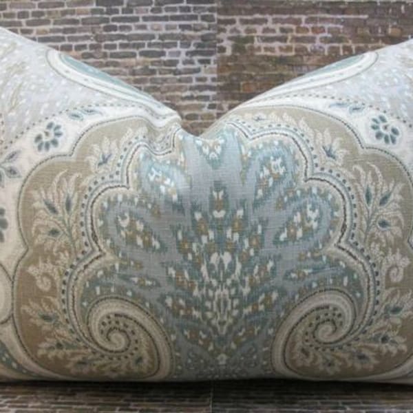 Housse de coussin lombaire design, lombaire 10 x 20, latika, ikat bleu clair