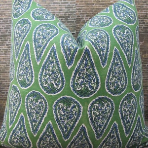 Designer Pillow Cover, LFANY, Paisley, Kelly Green