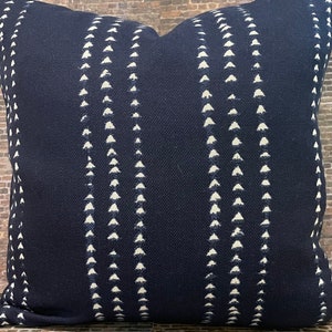 Indoor/Outdoor Pillow Cover, SNR, ARW, Stripe, Navy