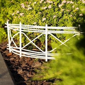 White Aluminum Garden Fence: Decorative Flower Bed Border - Set of 6! Total length = 3.6m