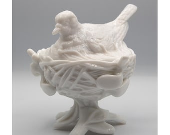 Vintage White Milk Glass Bird on Nest Pedestal Covered Candy Dish Trinket Box
