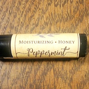 Pfefferminz-Lippenbalsam - Sheabutter, Kokosöl, Bienenwachs und Honig aus der Region